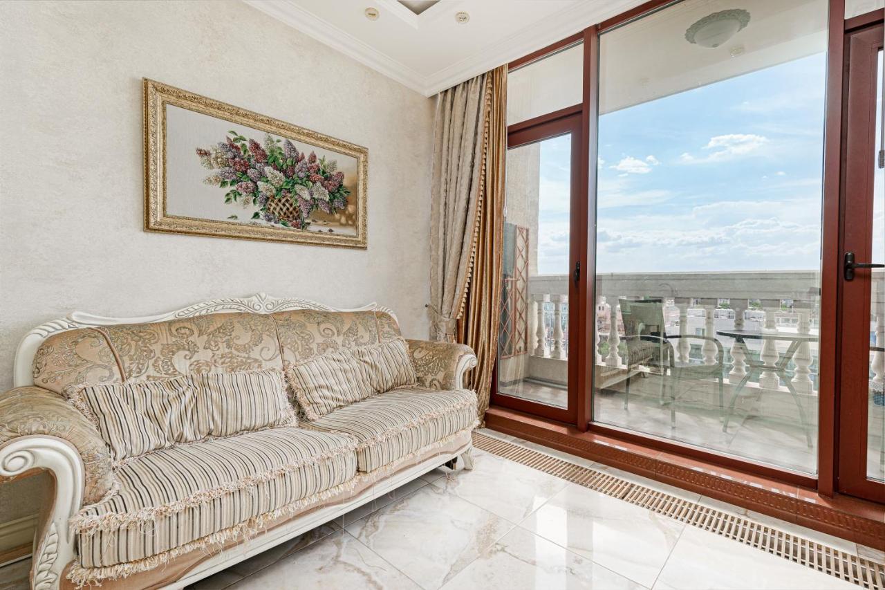 Greek Street Deluxe Apartment Odessa Luaran gambar